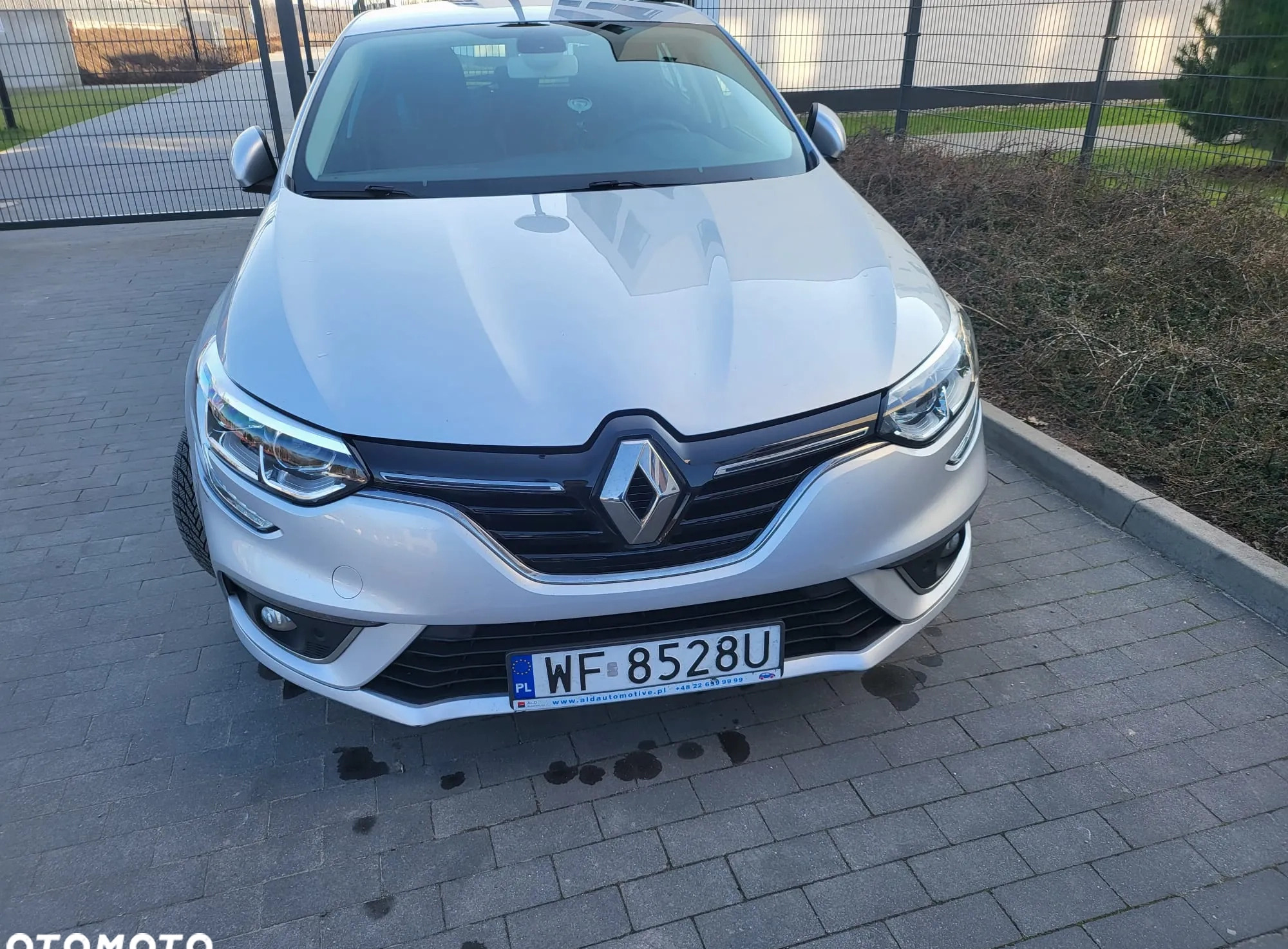 Renault Megane cena 47500 przebieg: 84376, rok produkcji 2020 z Marki małe 596